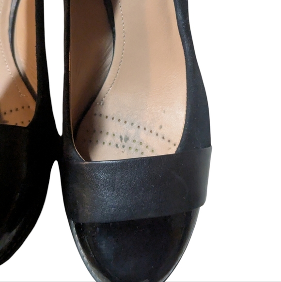 Clarks Artisan Heels Tarah Brae Block Heel Pumps size 8.5 Classic Office Neutral - Picture 8 of 9